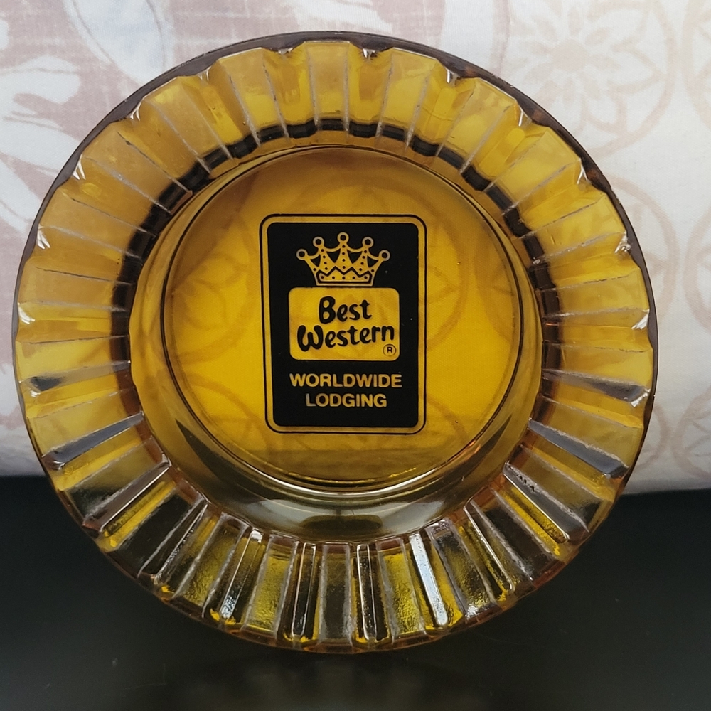 Vintage Best Western Amber Glass Ashtray Round Ruffled Rim Black Logo Ho…